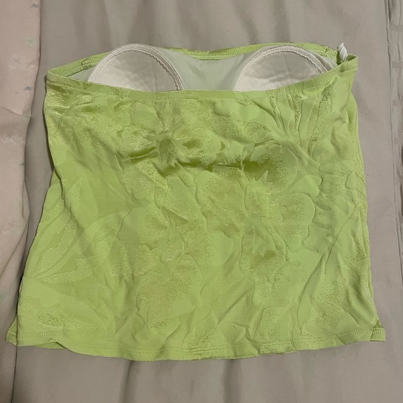 Tommy Bahama strapless green top with built in pads - Picture 2 of 3